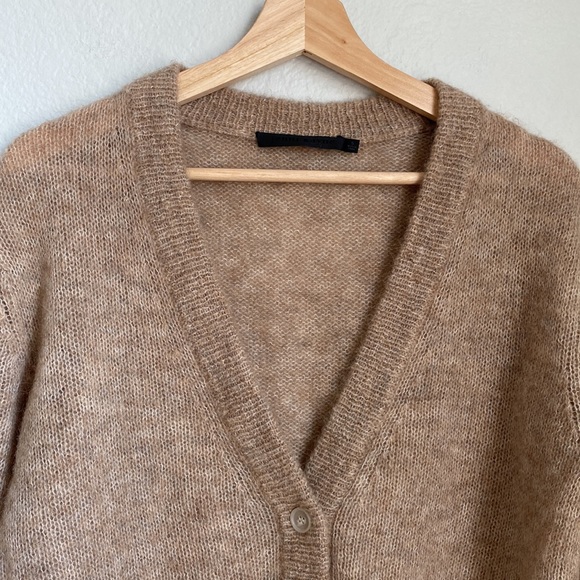 Jenni Kayne Boyfriend Knit Cardigan in Almond Size Small - Picture 5 of 12